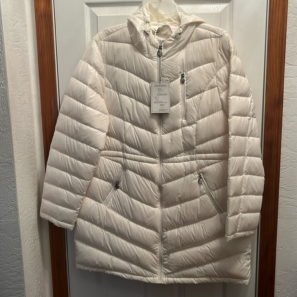 Ladies puffer packable jacket
